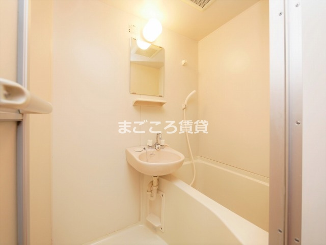 【シャワールーム】 | グラマシー心斎橋東