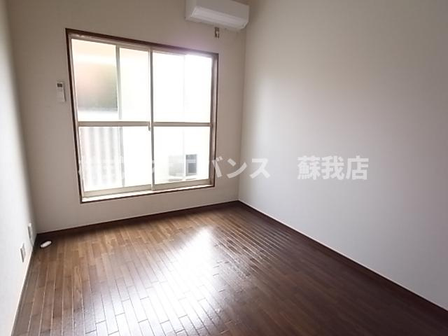 【居間・リビング】 | メゾン中央 | ゆったり過ごせる居間です