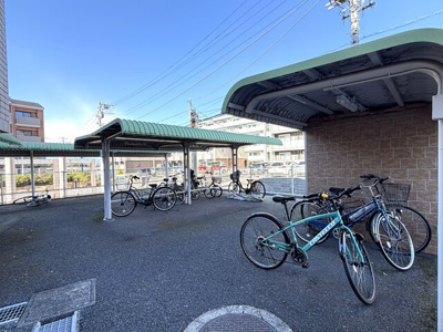 屋根付き駐輪場