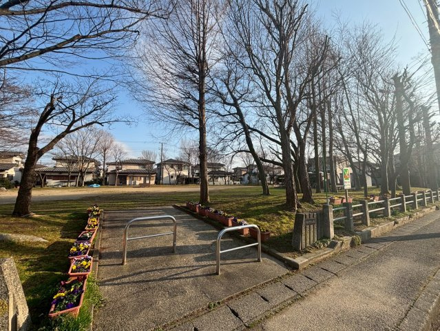 つくし野2の周辺