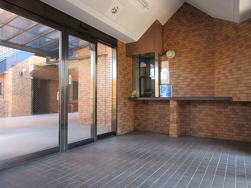 ライオンズマンション十日市場第２のその他|建物エントランス内側　※2026年9月撮影