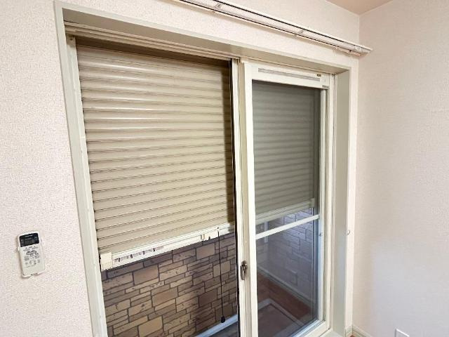 ＷＡＫＩＭＩ ２１の内装|窓シャッター
