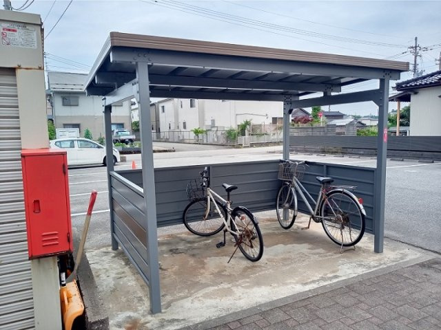レオパレスグリーンパーク若宮のその他|駐輪場
