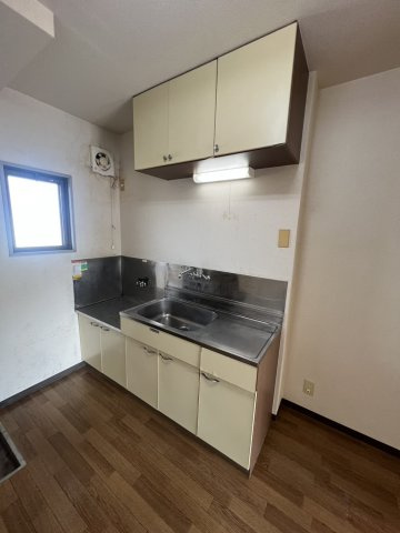 マンションヒバリのキッチン|モニター付きインターフォンで安心♪※別部屋写真参考