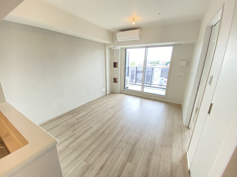 ONE ROOF RESIDENCE NISHINIPPORIの居間・リビング