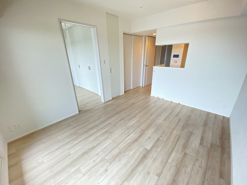 ONE ROOF RESIDENCE NISHINIPPORIの居間・リビング