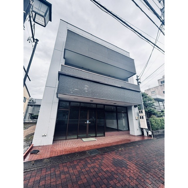 岐阜市鷺山の店舗事務所の外観