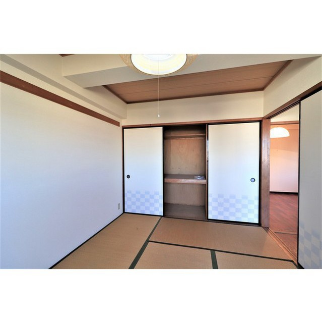羽島郡笠松町長池のアパートの収納