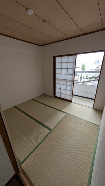 湯島ハイタウンＢ棟(ユシマハイタウンビートウ)の和室