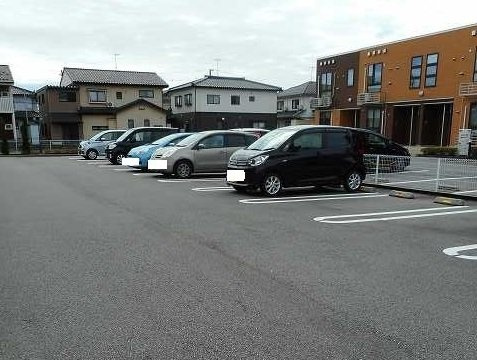 ミントの駐車場|駐車場に車を止められます