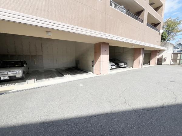 マークミュー溝の口サウスコートの駐車場
