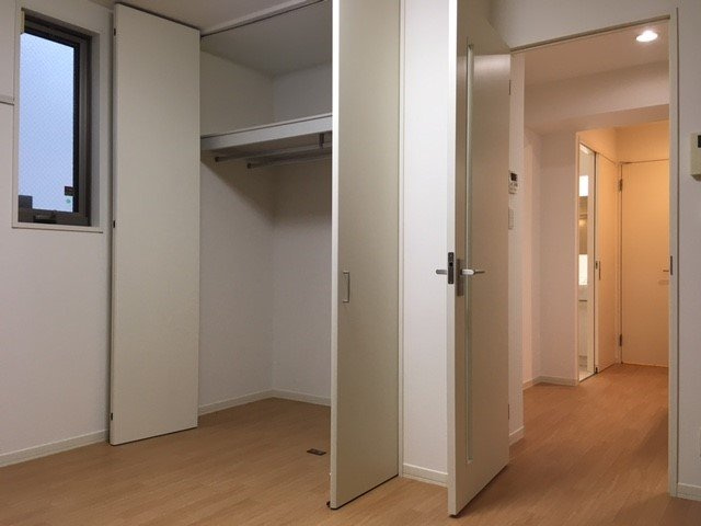【その他】 | メゾネットシオン | 居室は２面採光です。
