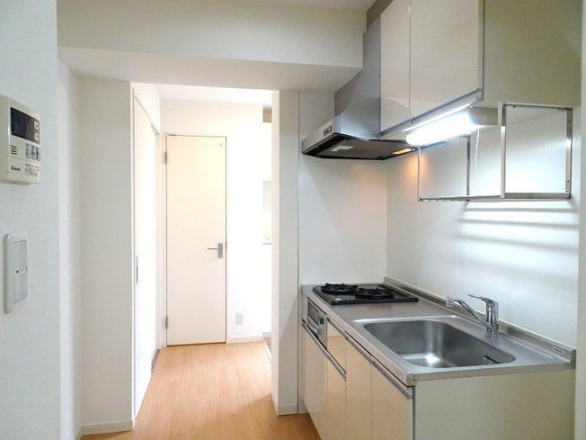 【その他】 | メゾネットシオン | 居室から玄関へのアプローチ