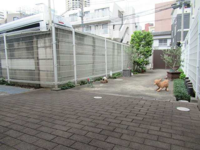 【その他】 | メゾネットシオン | お部屋までのアプローチ