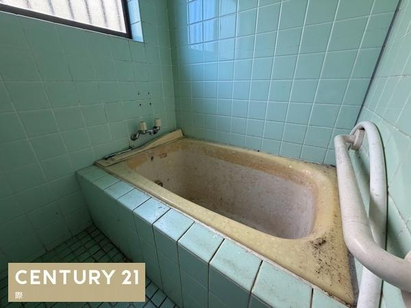 紀の川市荒見　中古戸建の浴室