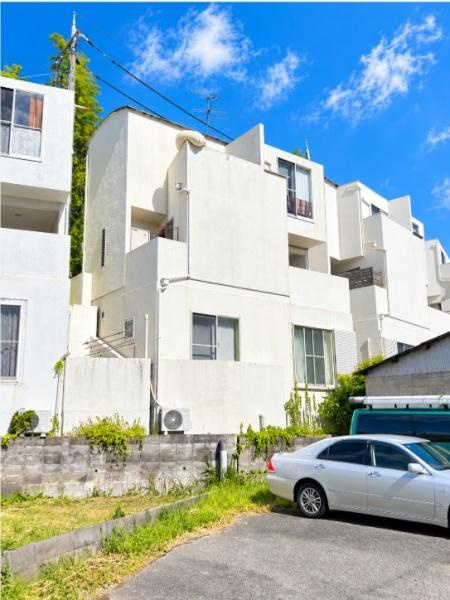 枚方市 村野本町　中古 一戸建てのその他|「こんなおうちに住んでみたい」そんな憧れを叶えてくれそうな、遊び心あふれる住まい。ひと味違う個性的な建築デザインが魅力です。新しい暮らしを想像しながら、ぜひ一度ご見学ください。