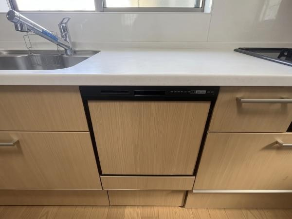 北葛城郡上牧町服部台１丁目の中古一戸建のキッチン|食洗器付き！※ＡＩによる残置物除去を行った画像を使用しています。