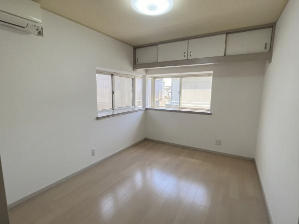 北葛城郡上牧町服部台１丁目の中古一戸建の洋室|ＡＩによる残置物除去を行った画像を使用しています。