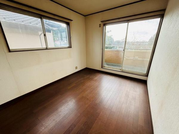 富里市七栄の中古一戸建の洋室