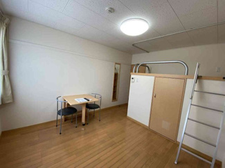 【寝室】 | レオネクスト入地 | 設備・使用は号室により異なる為、現況を優先致します。