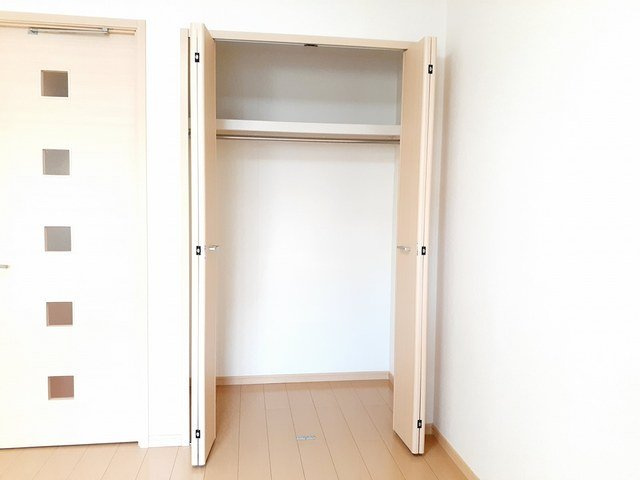 メゾン　ド　ポミエ　Ｍの収納