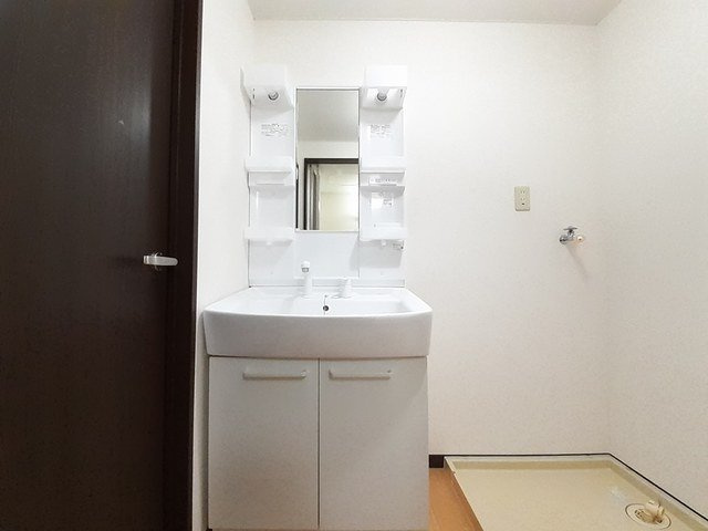 ウイステリアＢの洗面所