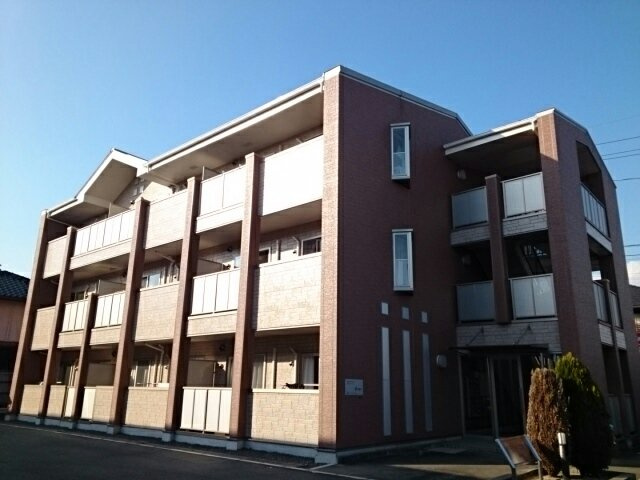 グランパス中央の外観