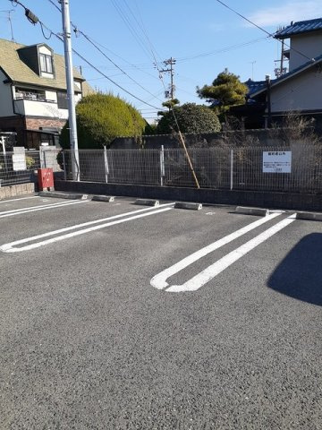 ユニゾンの駐車場