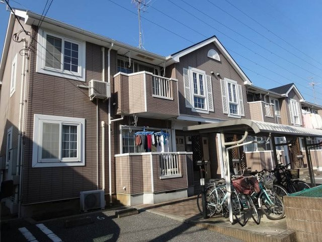 アーバンアイリスの外観