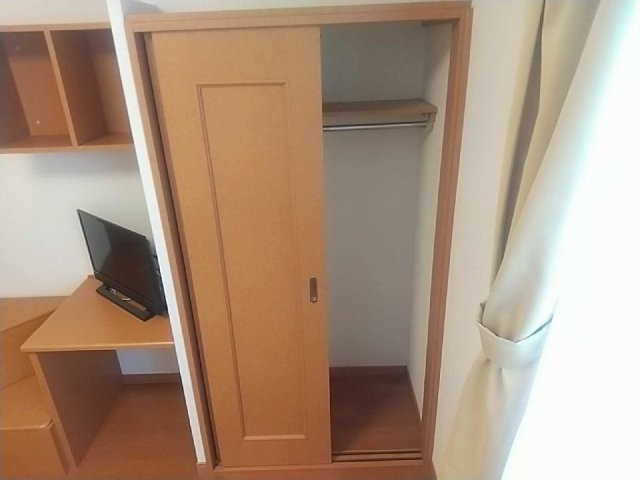 レオパレスコテナン上新井の内装