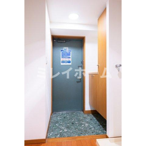 コンフォリア東品川の玄関|同建物内、別のお部屋の参考写真になります。