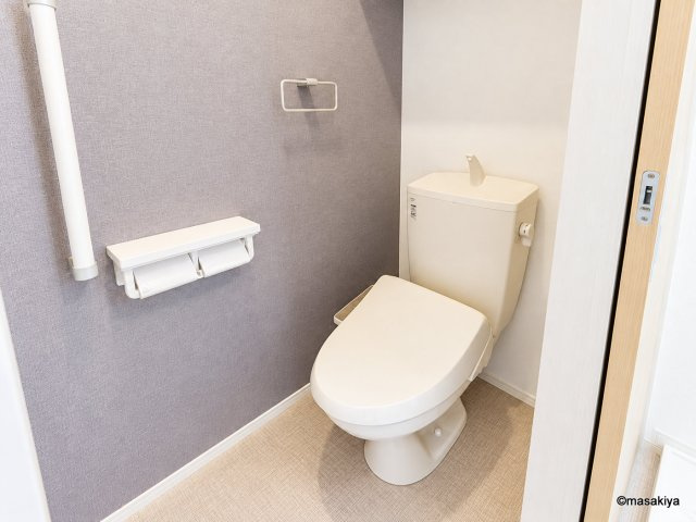 アマルコルドのトイレ|写真は同じ建築会社の同タイプのものです。参考にご覧ください。