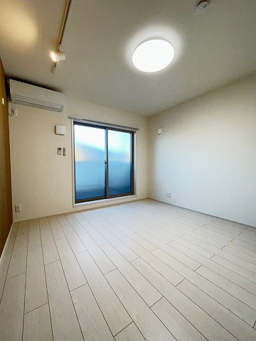 フジパレス大物駅南Ⅲ番館の居間・リビング