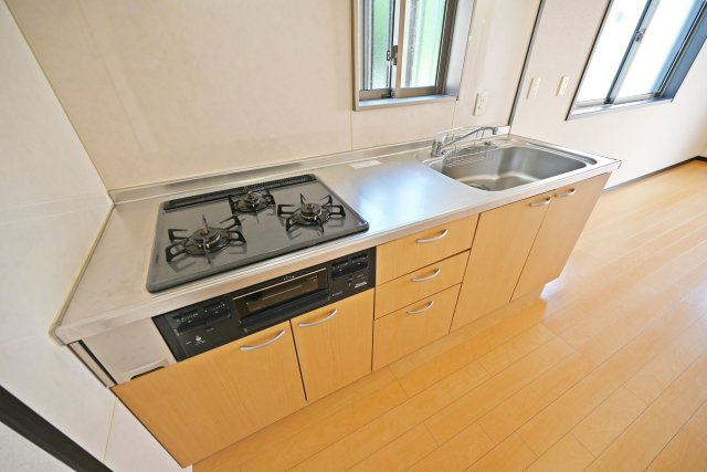 吹田市山田西1丁目　中古戸建のキッチン|お料理しやすいキッチンです