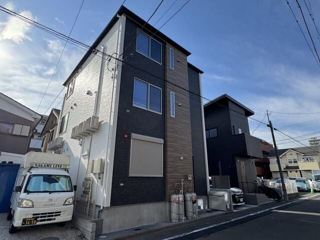 ＫＬＥＩＳ矢部の外観
