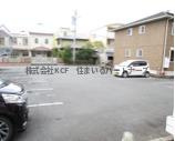 モンテカスカーダB棟の駐車場|駐車場に車を止められます