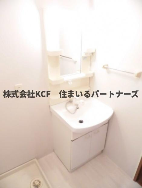 セジュール津福Lの洗面所|脱衣スペースもあります