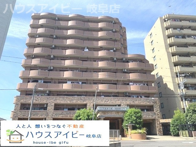 シャトレ愛松岐阜Ⅱ4階部分！南東角部屋　日当り・眺望良好です♪オートロック完備で安心！敷地内駐車場！の画像