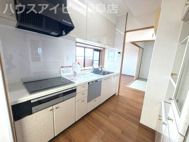シャトレ愛松岐阜Ⅱ4階部分！南東角部屋　日当り・眺望良好です♪オートロック完備で安心！敷地内駐車場！のキッチン|シャトレ愛松岐阜Ⅱ4階部分！南東角部屋　日当り・眺望良好です♪オートロック完備で安心！敷地内駐車場あり！