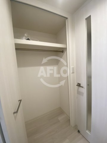 プレサンス大国町アドロッソの収納|プレサンス大国町アドロッソ　クローゼット