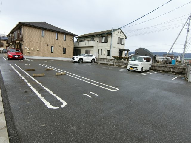 サカエイトの駐車場