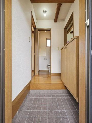ヴィバーチェⅡの玄関