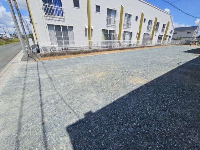 ヴィバーチェⅡの駐車場