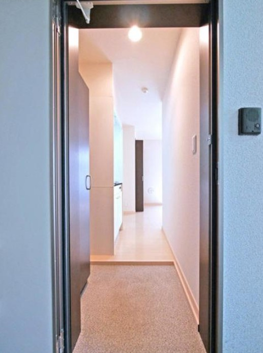 サンアーバン町屋の玄関