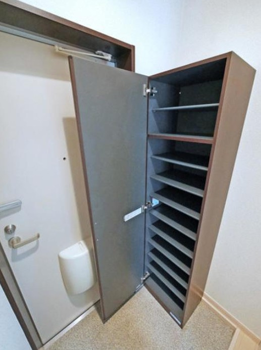 サンアーバン町屋の玄関