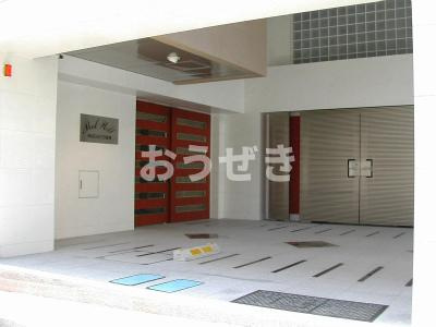 パークウェル神田ＥＡＳＴ弐番館のエントランス