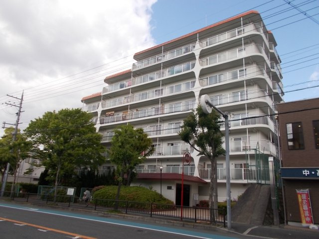 豊中緑ヶ丘サンハイツの外観