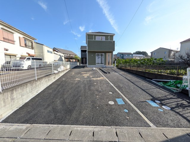 守谷市本町　第12　新築戸建て　2号棟の前面道路含む現地写真|写真だけでは伝わらない快適さを、ぜひ現地で体感しませんか？
即日見学可能です！平日のご案内も可能です♪
お気軽にお問合せまたはお電話ください！
0297-86-8370まで【リアライズ不動産】
