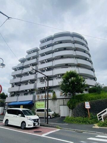 パレ・ドール鶴ヶ峰の外観