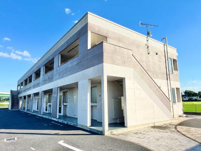 エスカーザの駐車場